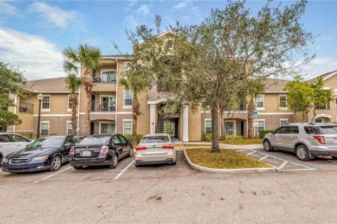 Condo in Orlando, Florida, 2 bedrooms № 2102751 - photo 3