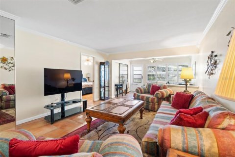 House in Clearwater, Florida 2 bedrooms, 106.84 sq.m. № 1717671 - photo 7