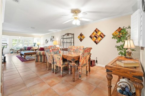 House in Clearwater, Florida 2 bedrooms, 106.84 sq.m. № 1717671 - photo 5