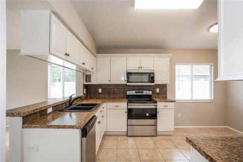 Villa ou maison à louer à Tampa, Floride: 3 chambres, 146.04 m2 № 2112968 - photo 6