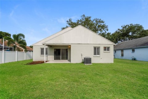 Villa ou maison à louer à Tampa, Floride: 3 chambres, 146.04 m2 № 2112968 - photo 14