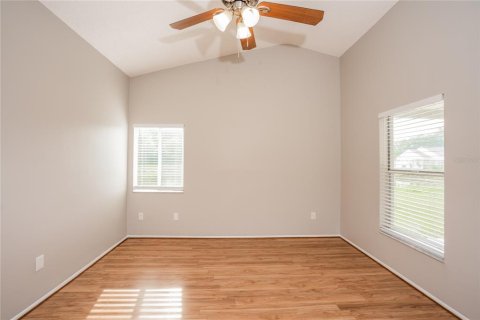 Villa ou maison à louer à Tampa, Floride: 3 chambres, 146.04 m2 № 2112968 - photo 13