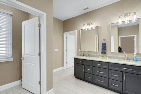 Casa en venta en Lakeland, Florida, 5 dormitorios, 348.57 m2 № 2237074 - foto 26