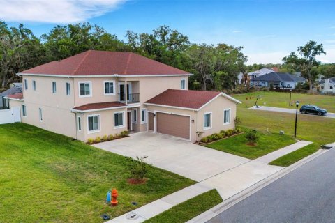 Casa en venta en Lakeland, Florida, 5 dormitorios, 348.57 m2 № 2237074 - foto 2