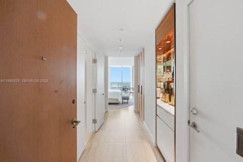 Condominio en venta en Fort Lauderdale, Florida, 2 dormitorios, 159.88 m2 № 2055397 - foto 3