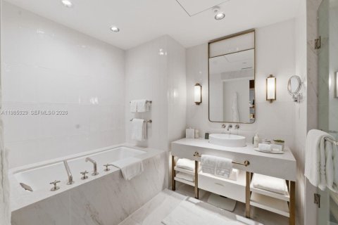 Condominio en venta en Fort Lauderdale, Florida, 2 dormitorios, 159.88 m2 № 2055397 - foto 4