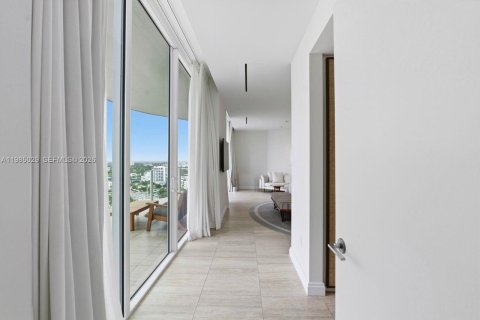 Condominio en venta en Fort Lauderdale, Florida, 2 dormitorios, 159.88 m2 № 2055397 - foto 20
