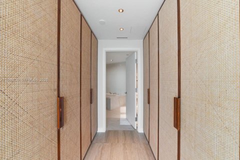 Condominio en venta en Fort Lauderdale, Florida, 2 dormitorios, 159.88 m2 № 2055397 - foto 21