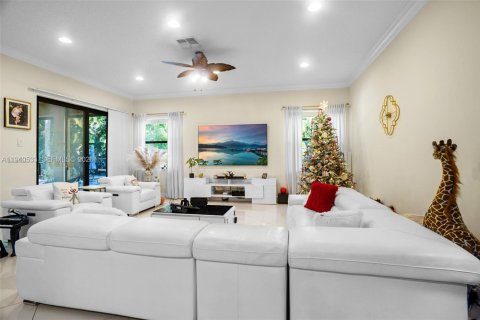 Casa en venta en Boca Raton, Florida, 5 dormitorios, 386.47 m2 № 1997712 - foto 16