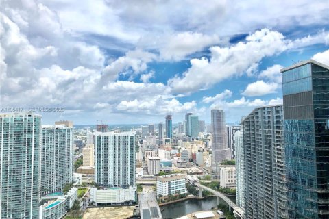 Condominio en alquiler en Miami, Florida, 3 dormitorios, 139.35 m2 № 2009616 - foto 4