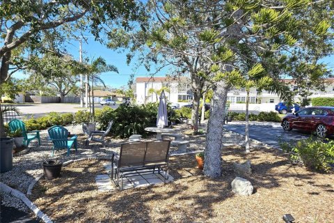 Condominio en alquiler en Venice, Florida, 1 dormitorio, 64.66 m2 № 1885095 - foto 8