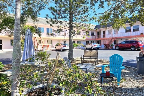 Condominio en alquiler en Venice, Florida, 1 dormitorio, 64.66 m2 № 1885095 - foto 9