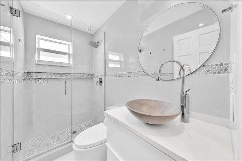 Villa ou maison à louer à Hollywood, Floride: 4 chambres, 195.09 m2 № 1982301 - photo 27