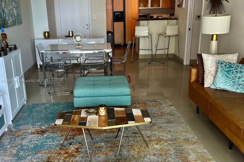 Copropriété à vendre à Miami, Floride: 2 chambres, 102.66 m2 № 2012815 - photo 10