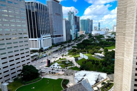 Copropriété à vendre à Miami, Floride: 2 chambres, 102.66 m2 № 2012815 - photo 14