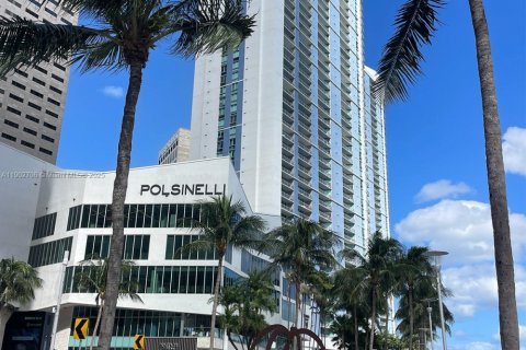 Copropriété à vendre à Miami, Floride: 2 chambres, 102.66 m2 № 2012815 - photo 5