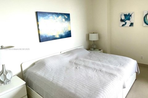 Copropriété à vendre à Miami, Floride: 2 chambres, 102.66 m2 № 2012815 - photo 18