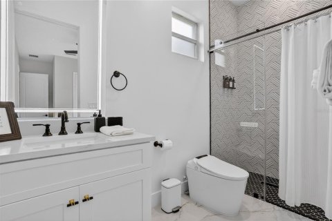 House in Orlando, Florida 4 bedrooms, 237.74 sq.m. № 2208857 - photo 14