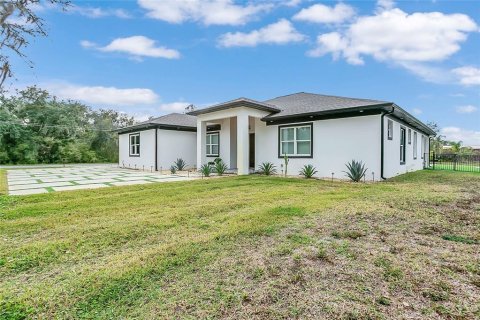 House in Orlando, Florida 4 bedrooms, 237.74 sq.m. № 2208857 - photo 29