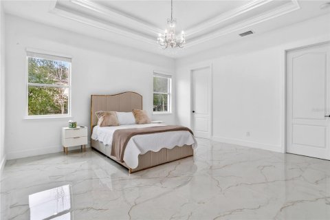 House in Orlando, Florida 4 bedrooms, 237.74 sq.m. № 2208857 - photo 9