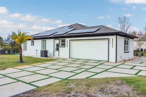 House in Orlando, Florida 4 bedrooms, 237.74 sq.m. № 2208857 - photo 30