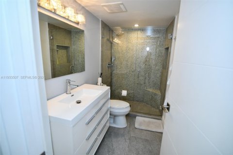 Appartement à louer à Miami, Floride: 1 chambre, 765.61 m2 № 1991429 - photo 21