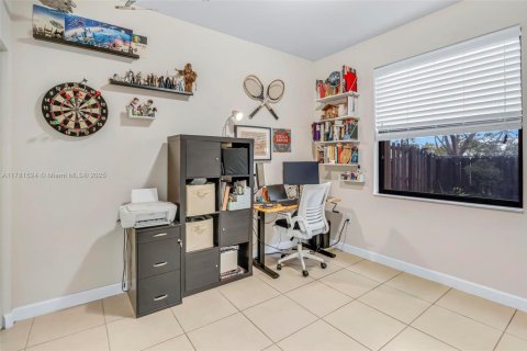 Touwnhouse à vendre à Doral, Floride: 4 chambres, 179.77 m2 № 1698829 - photo 23
