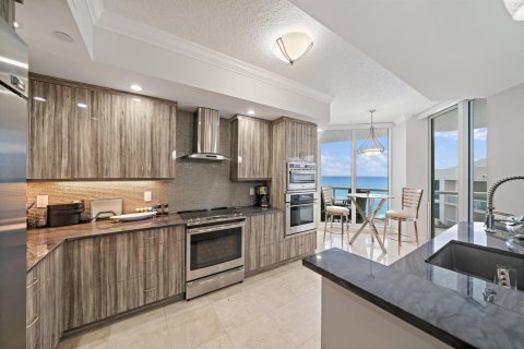 Купить кондоминиум в Ривьера-Бич, Флорида 4 комнаты, 252.69м2, № 2083121 - фото 6