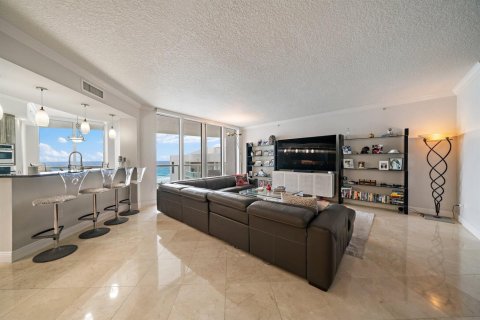 Купить кондоминиум в Ривьера-Бич, Флорида 4 комнаты, 252.69м2, № 2083121 - фото 16