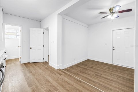 Villa ou maison à vendre à Saint Petersburg, Floride: 5 chambres, 237.64 m2 № 2123628 - photo 26