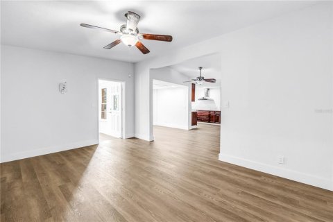Villa ou maison à vendre à Saint Petersburg, Floride: 5 chambres, 237.64 m2 № 2123628 - photo 7