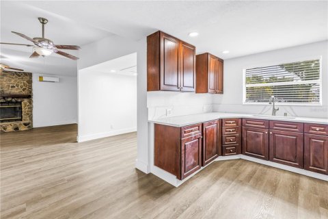 Villa ou maison à vendre à Saint Petersburg, Floride: 5 chambres, 237.64 m2 № 2123628 - photo 14