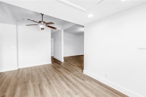 Villa ou maison à vendre à Saint Petersburg, Floride: 5 chambres, 237.64 m2 № 2123628 - photo 11