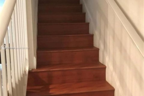 Copropriété à louer à Miami, Floride: 2 chambres, 92.9 m2 № 1952849 - photo 4