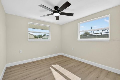 House in Englewood, Florida 3 bedrooms, 157.47 sq.m. № 1909552 - photo 24