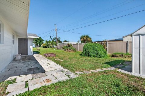House in Englewood, Florida 3 bedrooms, 157.47 sq.m. № 1909552 - photo 30