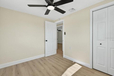 House in Englewood, Florida 3 bedrooms, 157.47 sq.m. № 1909552 - photo 23