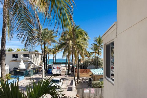 Immobilier commercial à vendre à Hollywood, Floride № 2007603 - photo 28