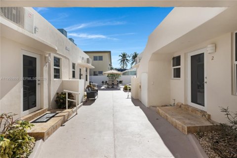 Immobilier commercial à vendre à Hollywood, Floride № 2007603 - photo 9