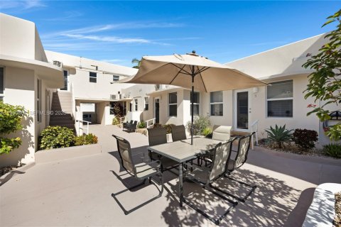 Immobilier commercial à vendre à Hollywood, Floride № 2007603 - photo 12