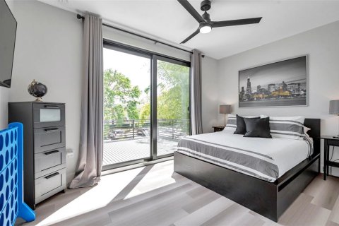 Casa en venta en Clearwater, Florida, 4 dormitorios, 233.93 m2 № 1614647 - foto 24