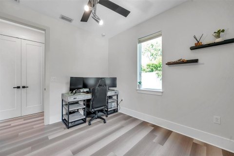 Casa en venta en Clearwater, Florida, 4 dormitorios, 233.93 m2 № 1614647 - foto 22