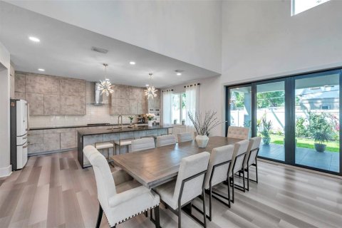 Casa en venta en Clearwater, Florida, 4 dormitorios, 233.93 m2 № 1614647 - foto 3