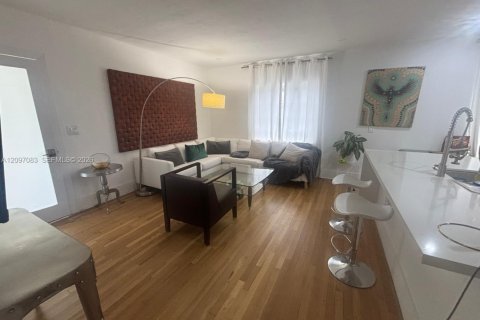 Villa ou maison à Miami, Floride 1 chambre, 192.49 m2 № 2389557