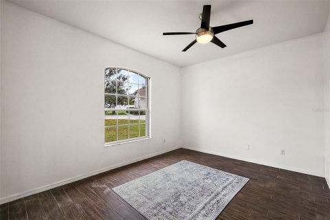 House in Clermont, Florida 4 bedrooms, 212.56 sq.m. № 1622703 - photo 6