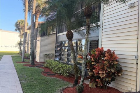 Кондоминиум с 2 спальнями в Делрей-Бич, Флорида № 2049528