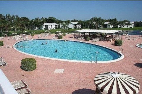 Condo in Delray Beach, Florida, 2 bedrooms  № 2049528 - photo 17