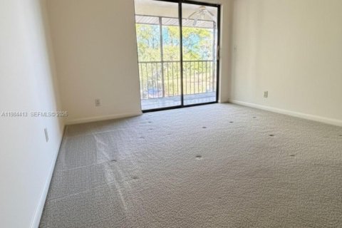 Condo in Delray Beach, Florida, 2 bedrooms  № 2049528 - photo 13