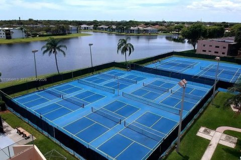 Condo in Delray Beach, Florida, 2 bedrooms  № 2049528 - photo 19