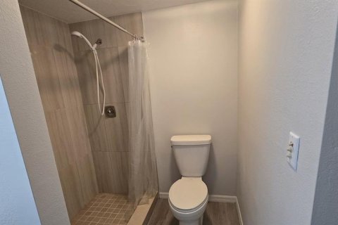 Condo in Englewood, Florida, 2 bedrooms  № 2195713 - photo 18